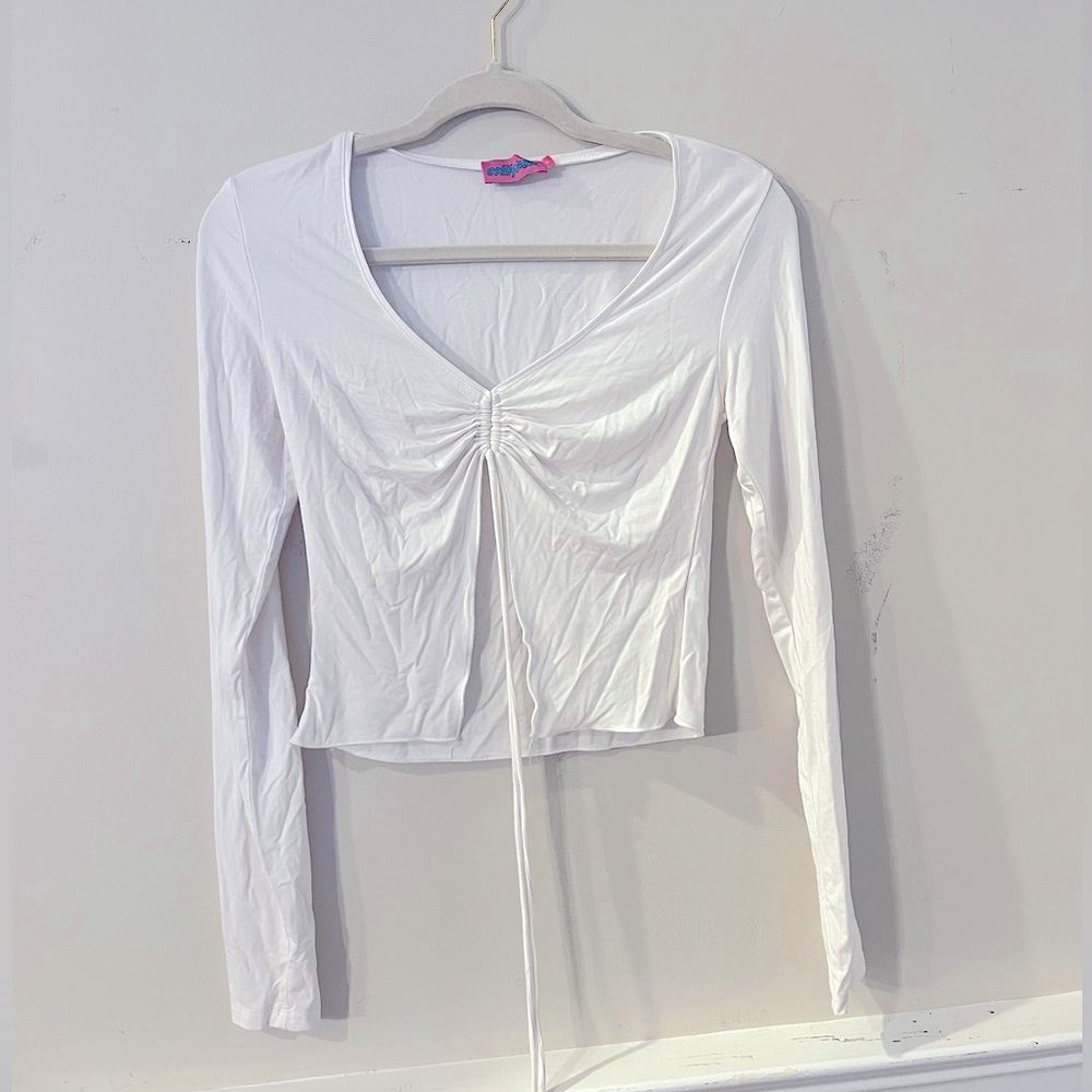 Edikted Della Tie Front Top. Size Medium.